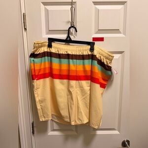 Mens Berry Jane Mesh Lined Swim Trunks NWT